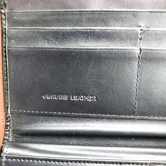 EUC Black Leather Wallet - Picture 6 of 7